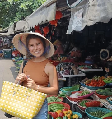 Michelle — Dein Vietnam Buddy